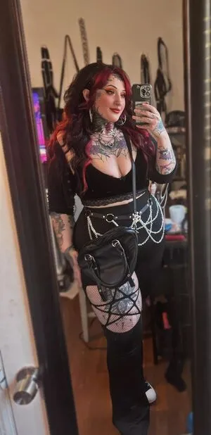 Bluecollargoth OnlyFans Leaked Free Thumbnail Picture - #sdKH9JlMD9