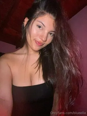 Blueella OnlyFans Leaked Free Thumbnail Picture - #qi7B8YyVIh