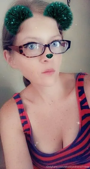 Blueeyednerd71free OnlyFans Leaked Free Thumbnail Picture - #4OLbuenDUn