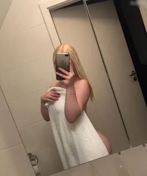 Blueeyeez0 OnlyFans Leaked Free Thumbnail Picture - #62kdpog25W