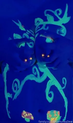 Bluehuneydew OnlyFans Leaked Free Thumbnail Picture - #0mSdhZmZWA
