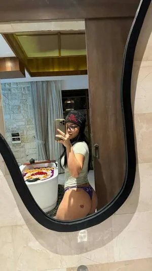 Bluntviews OnlyFans Leaked Free Thumbnail Picture - #4OqzSq1fH8