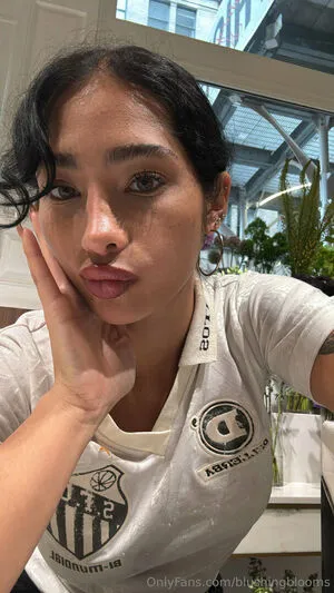 Blushingblooms OnlyFans Leaked Free Thumbnail Picture - #OhZ6EbK8CR