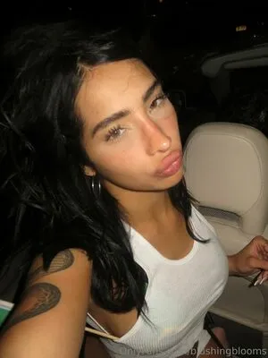 Blushingblooms OnlyFans Leaked Free Thumbnail Picture - #S9XHTGHkRJ