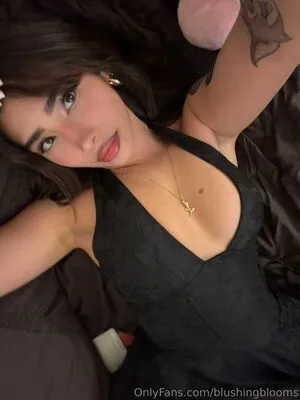 Blushingblooms OnlyFans Leaked Free Thumbnail Picture - #TPnJdMI1jg