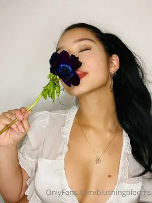 Blushingblooms OnlyFans Leaked Free Thumbnail Picture - #JHIAH8JzaG