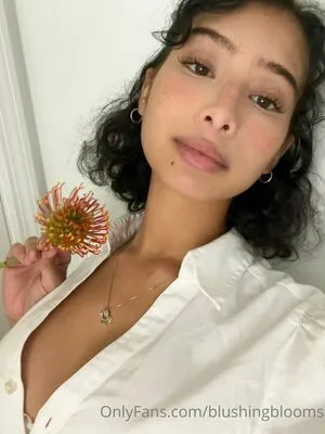 Blushingblooms OnlyFans Leaked Free Thumbnail Picture - #UHdD0SyBYX