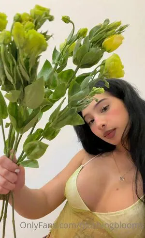 Blushingblooms OnlyFans Leaked Free Thumbnail Picture - #aIielAHmEV
