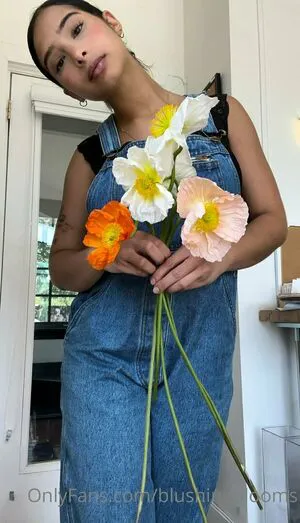 Blushingblooms OnlyFans Leaked Free Thumbnail Picture - #bRKt99mi3A