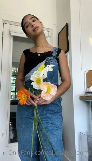 Blushingblooms OnlyFans Leaked Free Thumbnail Picture - #gf3UYi9CtR