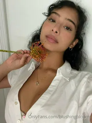 Blushingblooms OnlyFans Leaked Free Thumbnail Picture - #r5cHtWpug5