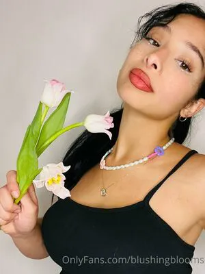 Blushingblooms OnlyFans Leaked Free Thumbnail Picture - #sRdAPGlhSZ