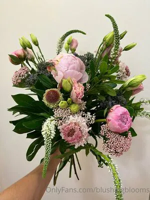 Blushingblooms OnlyFans Leaked Free Thumbnail Picture - #x8Vb2Y3F25
