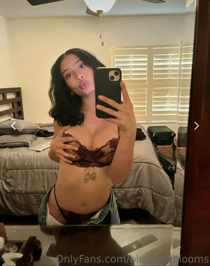 Blushingblooms OnlyFans Leaked Free Thumbnail Picture - #zAd2K9VWrg