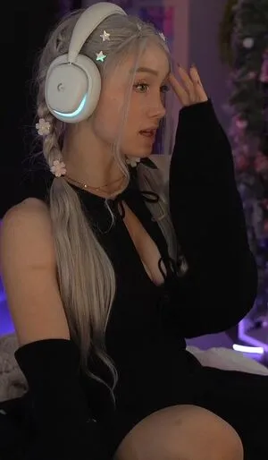 Blutube OnlyFans Leaked Free Thumbnail Picture - #UxP6e5SlFa