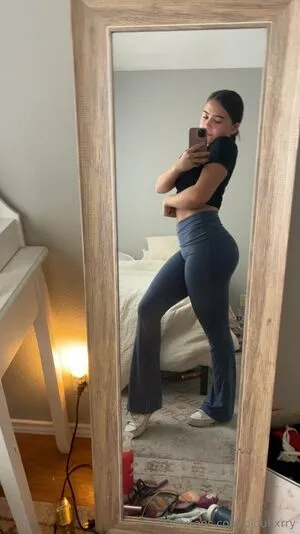 Bluubxrry OnlyFans Leaked Free Thumbnail Picture - #sephnCzHmm
