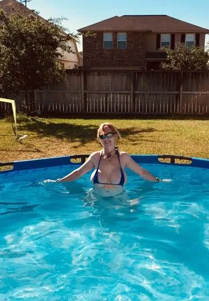 BoltOnWife OnlyFans Leaked Free Thumbnail Picture - #0KeHYE2doH