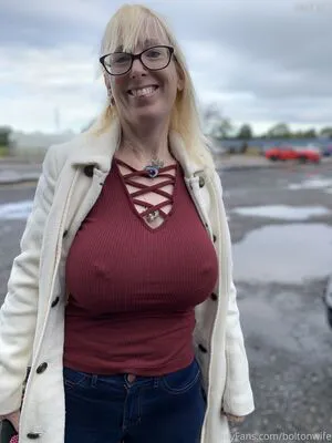 BoltOnWife OnlyFans Leaked Free Thumbnail Picture - #LsK1zXDbQ5