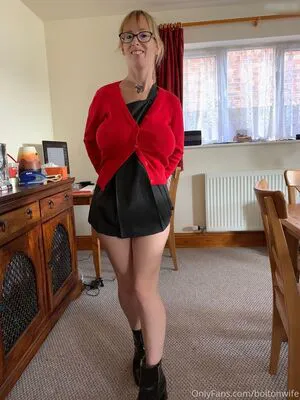 BoltOnWife OnlyFans Leaked Free Thumbnail Picture - #h0SwpJKtaS