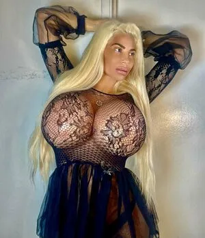 Bombshell Skyler Nicole OnlyFans Leaked Free Thumbnail Picture - #0parxUDnX1