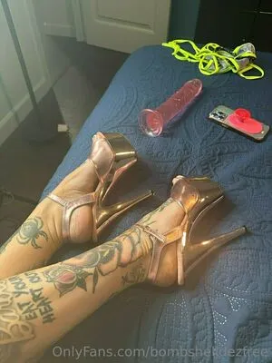 Bombshelldezfree OnlyFans Leaked Free Thumbnail Picture - #85BymB14xC