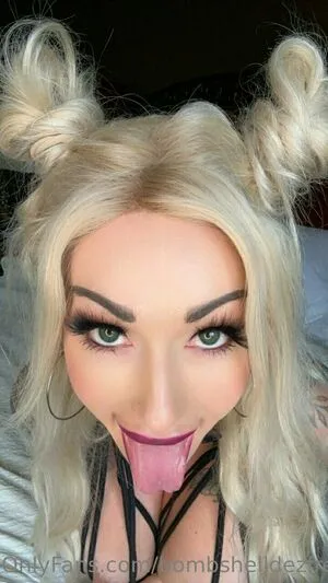 Bombshelldezfree OnlyFans Leaked Free Thumbnail Picture - #KFcQx9ShET