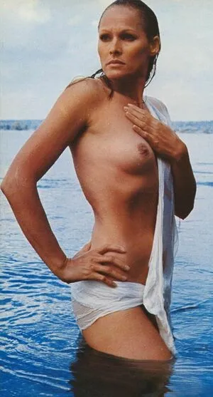 Bond Girls Nude OnlyFans Leaked Free Thumbnail Picture - #puDl2Oaqt1