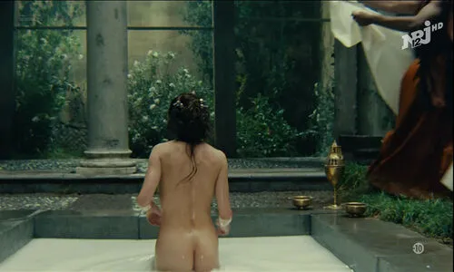 Bond Girls Nude OnlyFans Leaked Free Thumbnail Picture - #xB9ROXHpA7