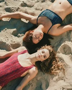 Bonnie Wright OnlyFans Leaked Free Thumbnail Picture - #IL8tQ9IQns