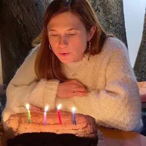 Bonnie Wright OnlyFans Leaked Free Thumbnail Picture - #ogsM4Li1g5