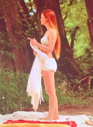 Bonnie Wright OnlyFans Leaked Free Thumbnail Picture - #zlUjTIcckH