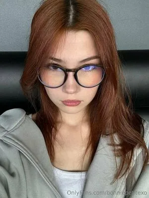Bonniepetitexo OnlyFans Leaked Free Thumbnail Picture - #mKBMBZ2Kab