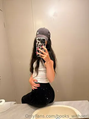 Books Withaeri OnlyFans Leaked Free Thumbnail Picture - #FNO2ddemKE