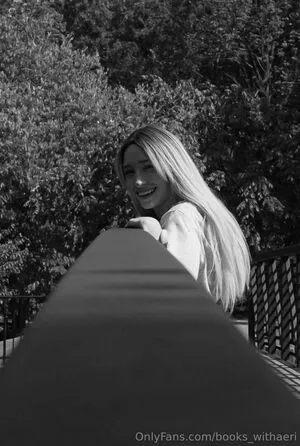 Books Withari OnlyFans Leaked Free Thumbnail Picture - #C3KBt0p6c2