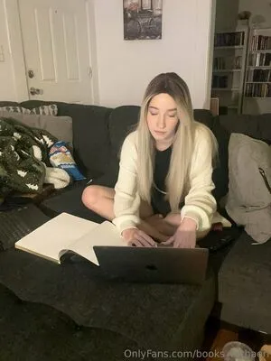 Books Withari OnlyFans Leaked Free Thumbnail Picture - #UXUDsJpXJD