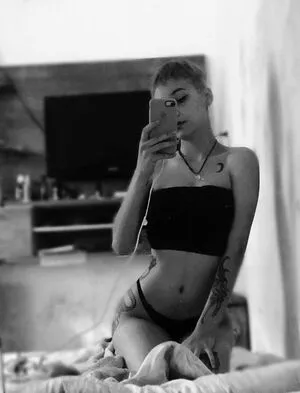 Bordermeddy OnlyFans Leaked Free Thumbnail Picture - #1HiIShokb1