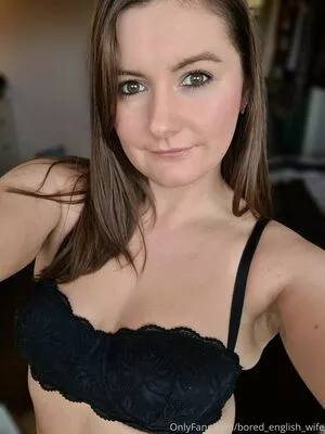 bored_english_wife OnlyFans Leaked Free Thumbnail Picture - #XCdw6AiajS