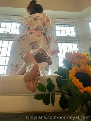 Bornroyal Feet OnlyFans Leaked Free Thumbnail Picture - #D7K2Okru17
