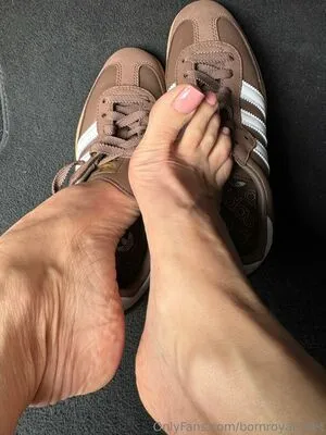 Bornroyal Feet OnlyFans Leaked Free Thumbnail Picture - #nZPtcjoWuk