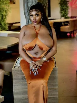 Bossmother OnlyFans Leaked Free Thumbnail Picture - #AjlULm5sh1