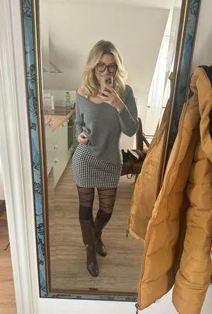 Bouncing Angel OnlyFans Leaked Free Thumbnail Picture - #7F1y7vNGQQ