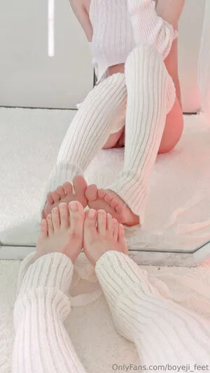 Boyeji Feet OnlyFans Leaked Free Thumbnail Picture - #FAL9PADIt7