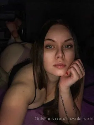 Bozsokii Barbi OnlyFans Leaked Free Thumbnail Picture - #RIGWDMEF0c