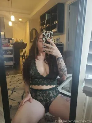 Bracefacefree OnlyFans Leaked Free Thumbnail Picture - #4Y3Q552SMh