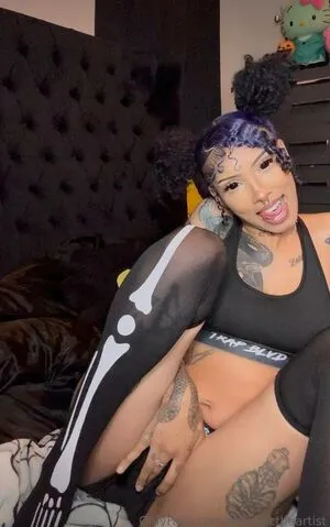 Brainiactheartist OnlyFans Leaked Free Thumbnail Picture - #1NbkfcAj35