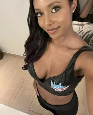 Brandi Rhodes OnlyFans Leaked Free Thumbnail Picture - #MFdIigfyyz