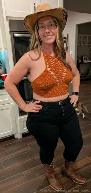 Bras And Hooks OnlyFans Leaked Free Thumbnail Picture - #P2pZr70PB4