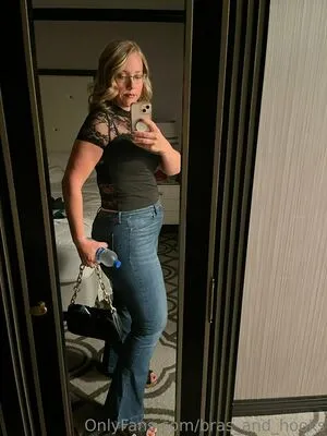 Bras And Hooks OnlyFans Leaked Free Thumbnail Picture - #wXCloEkguH