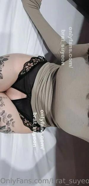 BratSuyeon OnlyFans Leaked Free Thumbnail Picture - #YaWgIVm3ZX