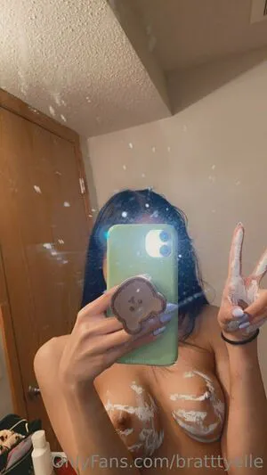 Bratttyelle OnlyFans Leaked Free Thumbnail Picture - #goA4jaWdcb